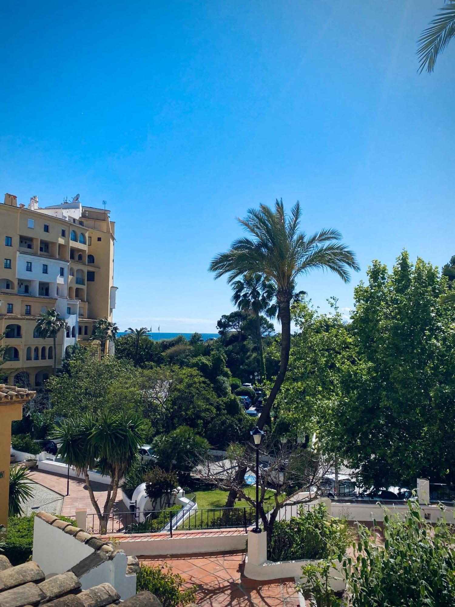 Luminoso Apartamento Para Dos Personas En Cabopino Marbella Esterno foto